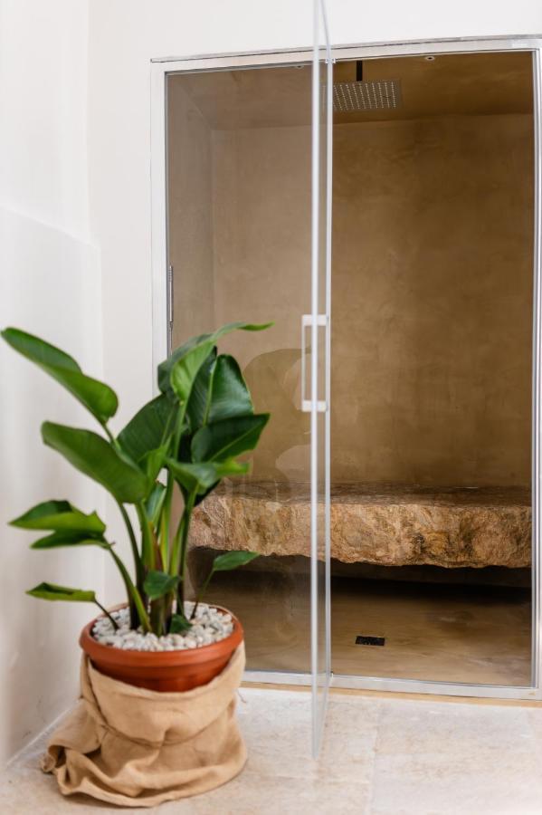 Old Court Luxury Suite&Spa By Monholiday Monopoli Exterior foto