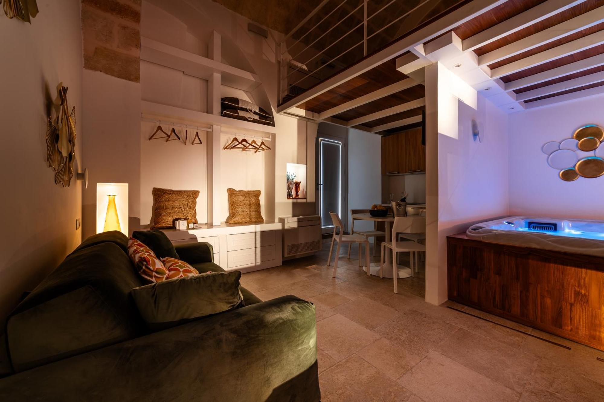 Old Court Luxury Suite&Spa By Monholiday Monopoli Exterior foto